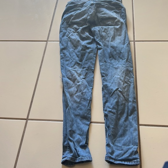 H&M Distressed jeans. - Picture 4 of 7